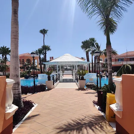 Apartment Seafront Royal Garden Mile