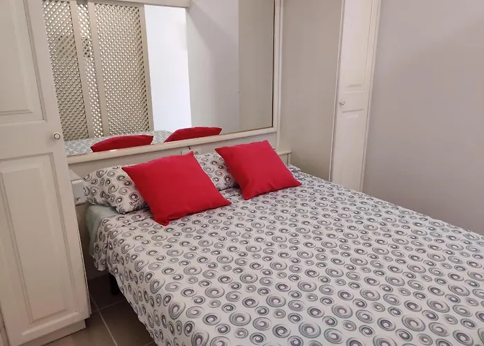 Seafront Royal Garden Mile Apartamento *